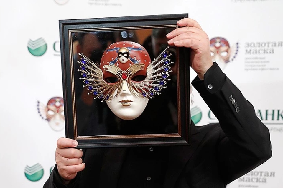 Спектакли-номинанты «Золотой маски» покажут онлайн