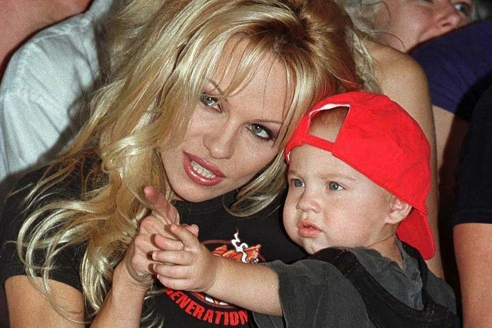 Интернеттегі порноны жою