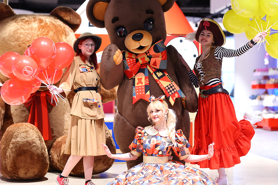 Майские праздники в магазине «ЦДМ Игрушки»: как подарить себе весну из детства