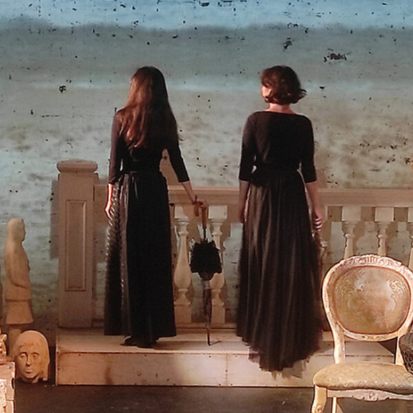 Спектакль «Только тот холодный осенний вечер»