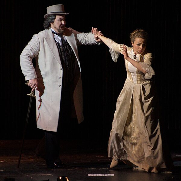 Опера «Сказки Гофмана» в театре Станиславского и Немировича-Данченко