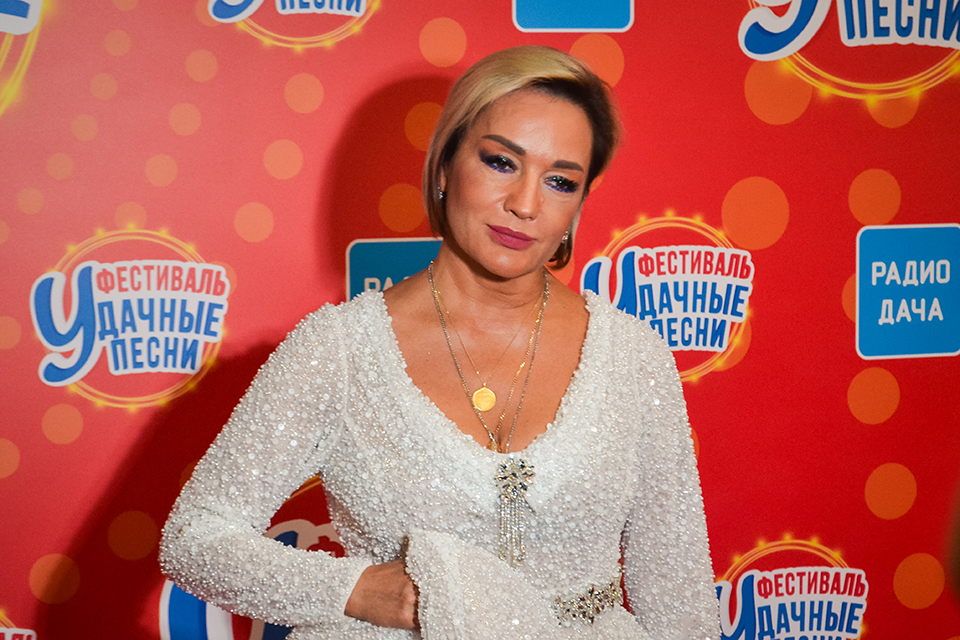 Татьяна Буланова призналась, что не готовит мужьям с 90-х