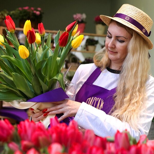 Ярмарка «Пассаж в цветах»