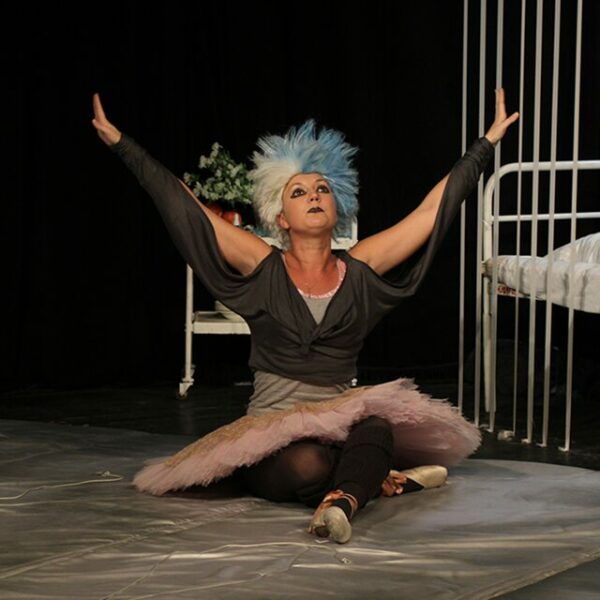 Спектакль «Три дуры, три дороги, три души (3D)»