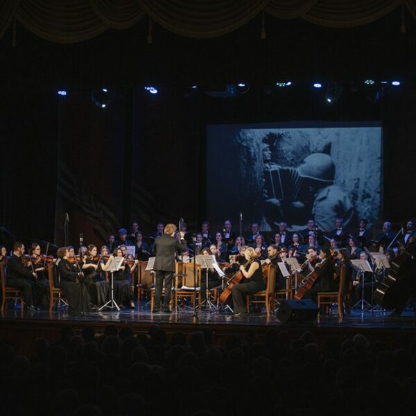 23 февраля в Мюзик-холле