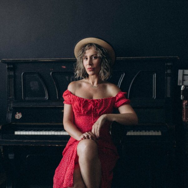 Концерт Люси Светловой и проекта «ДЖАЗонутые»