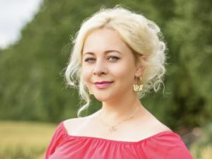 Лариса Суслова