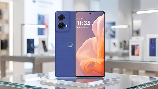 Motorola Moto G85. Фото: Ян Ляпин / Нейросеть