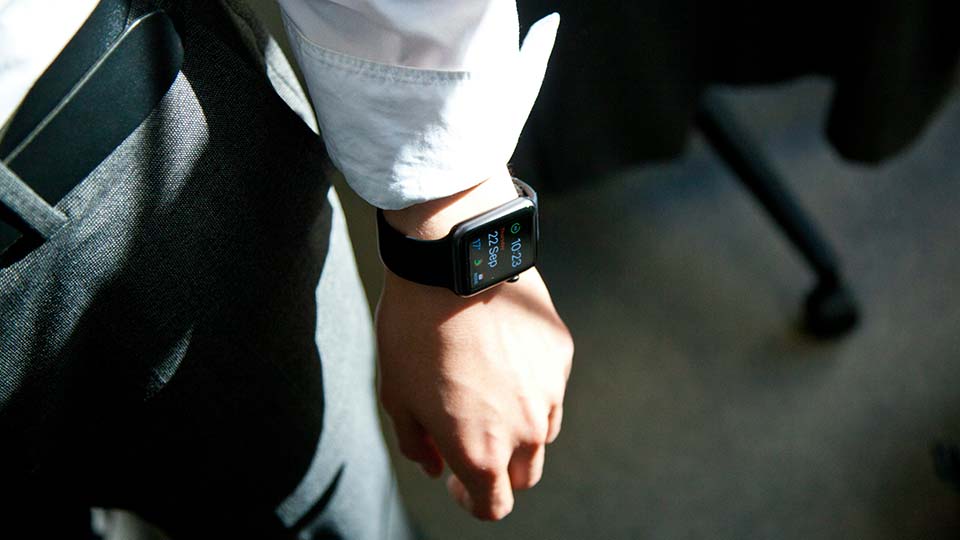 Лучшие мужские умные часы 2025