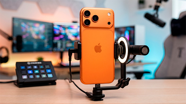iPhone 17 Pro Max. Фото: Ян Ляпин / Нейросеть
