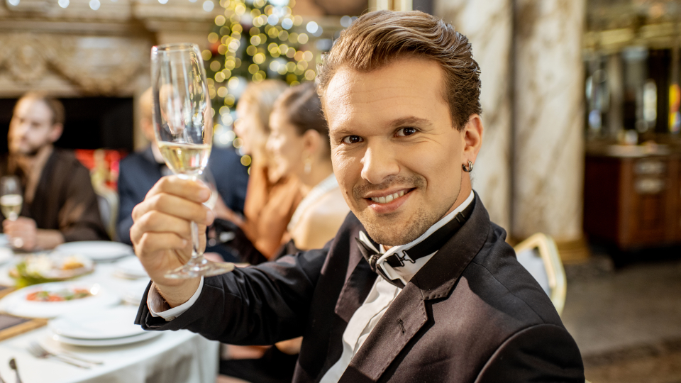 Тосты на Новый год 2026