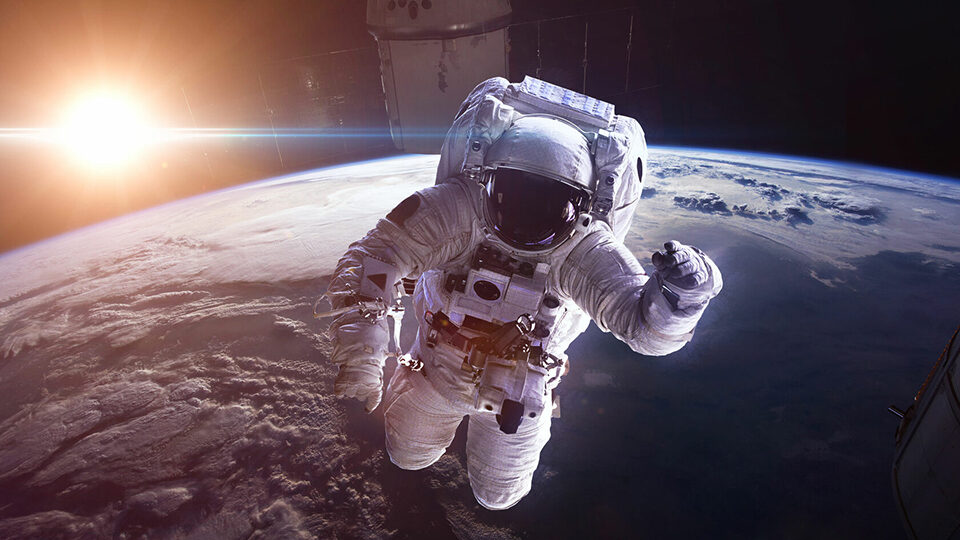 Поздравления с Днем космонавтики 2026