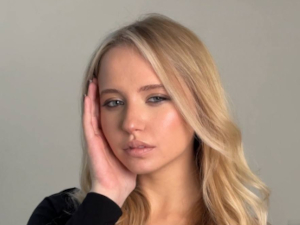 Алена Бурцева