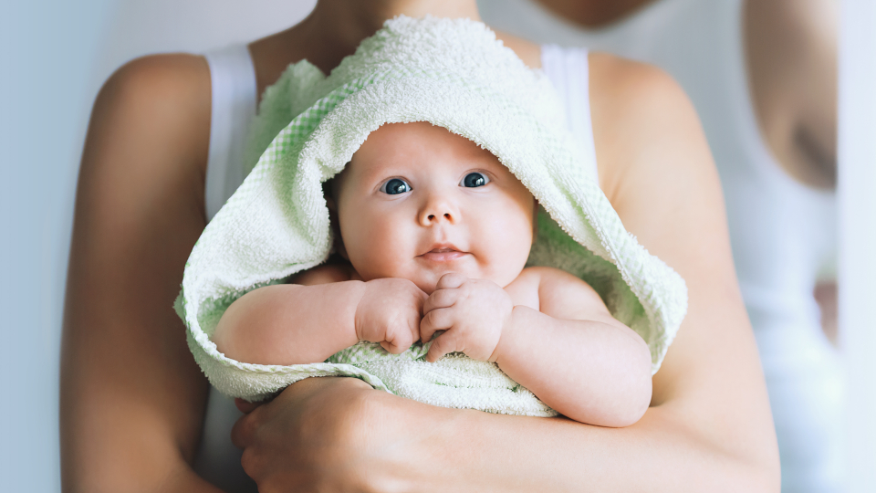 Как подмывать новорожденного