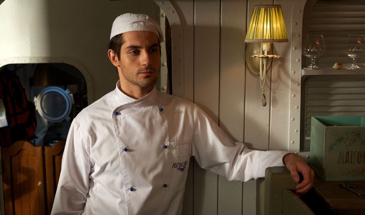 Звезда сериала «Кухня» Марк Богатырев решил узаконить свои отношения с Татьяной Арнтгольц