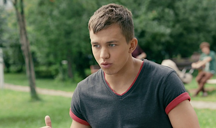 «Инвестируйте с умом»: Звезда сериала «Чернобыль. Зона отчуждения» Сергей Романович впервые рассказал о своем отцовстве