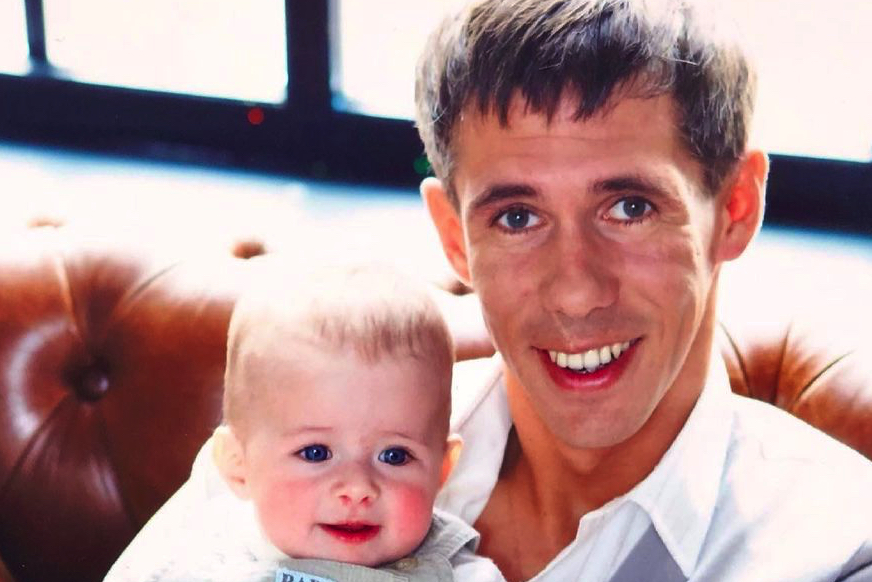 Скандалист Алексей Панин сообщил о рождении четвертого ребенка