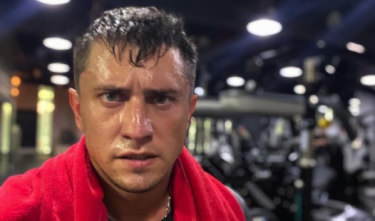 «Что с ним происходит?»: опухший Павел Прилучный вызвал оторопь