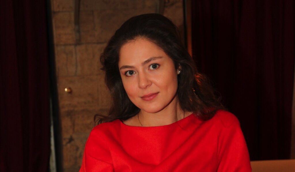 Как живет Елена Лядова: измены, брак с Владимиром Вдовиченковым и квартира в центре Москвы