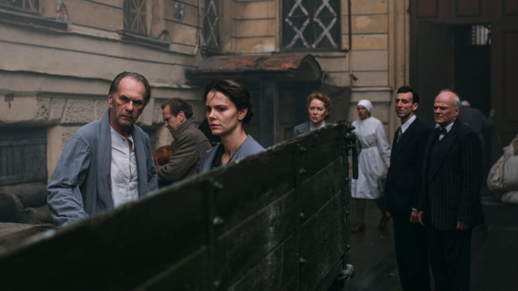 Многосерийная военная драма «Седьмая симфония» с Алексеем Гуськовым, Елизаветой Боярской и Алексеем Кравченко выходит на канале Россия 1