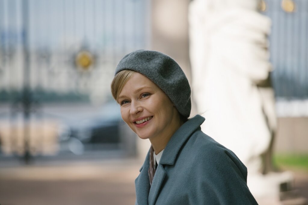 Юлия Пересильд оценила красоту ног Данилы Козловского