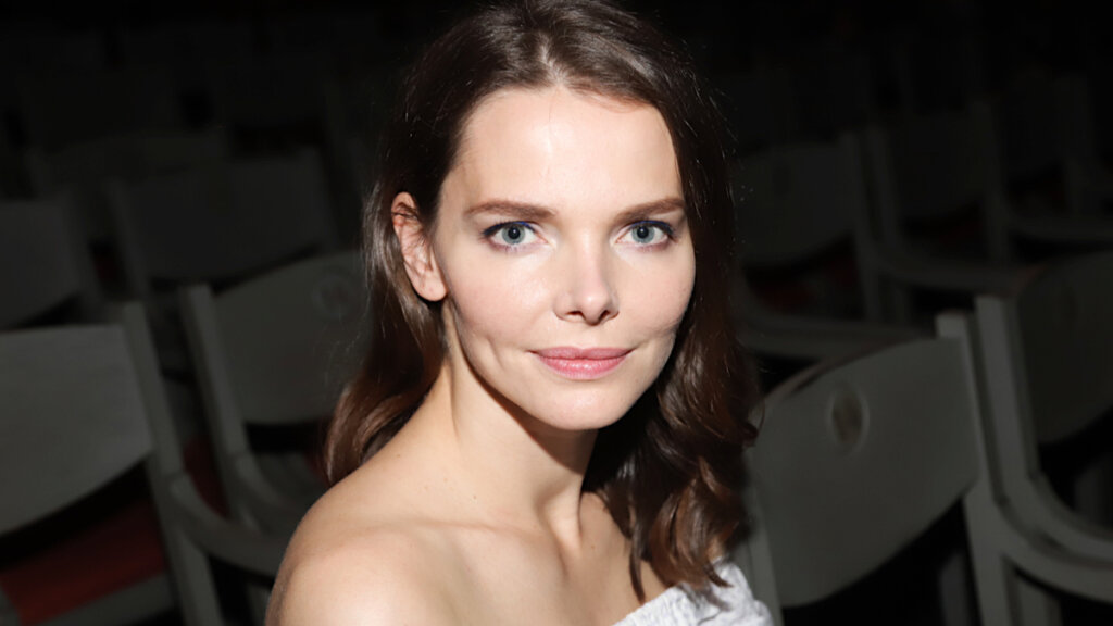 «Глазами мужа»: Елизавета Боярская показала себя на Мальдивах без прикрас