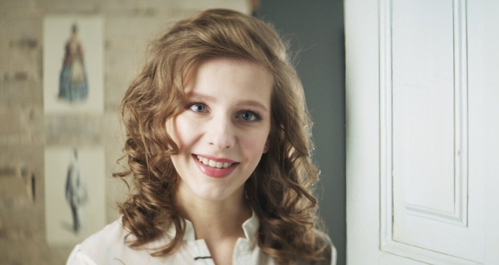 Галину Сергеевну поместили на обложку журнала для солидных мамаш. Папины дочки выросли!