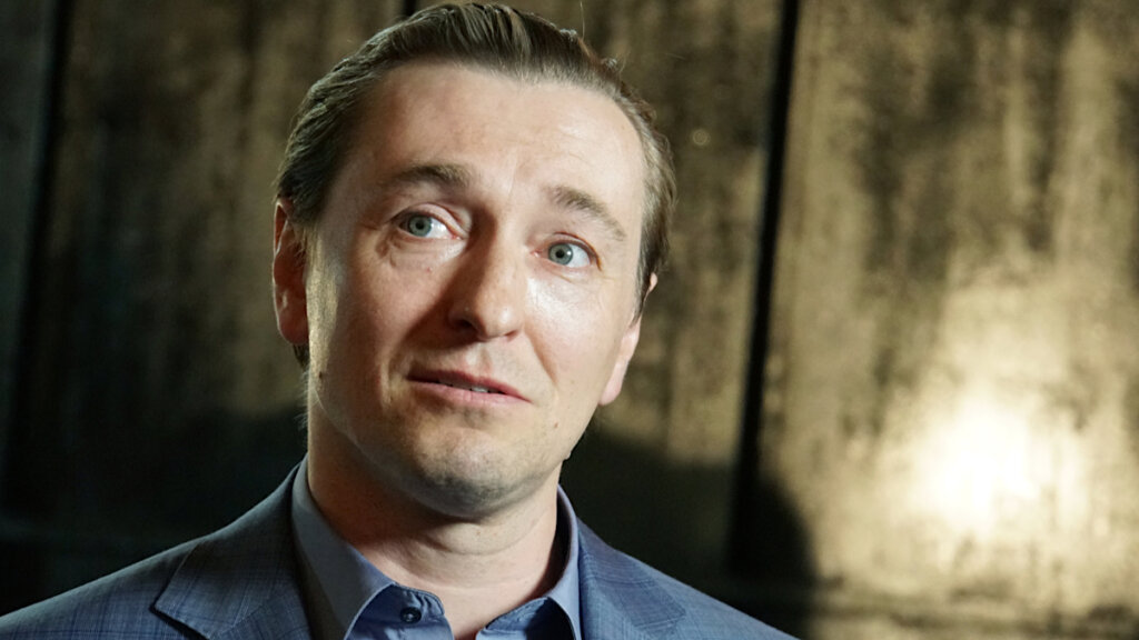 Сергей Безруков рассказал о любимом занятии полугодовалого сына. Видео