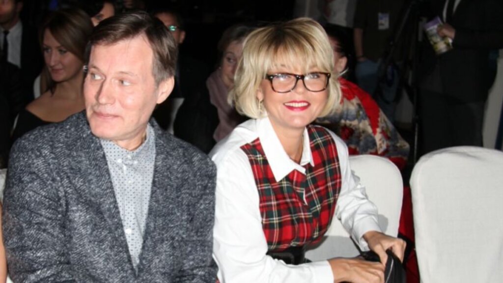 Юлия Меньшова показала редкое архивное фото с молодым супругом