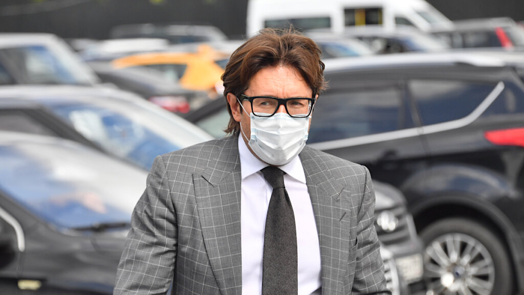 Как теперь маскируется из-за возможных осложнений Андрей Малахов