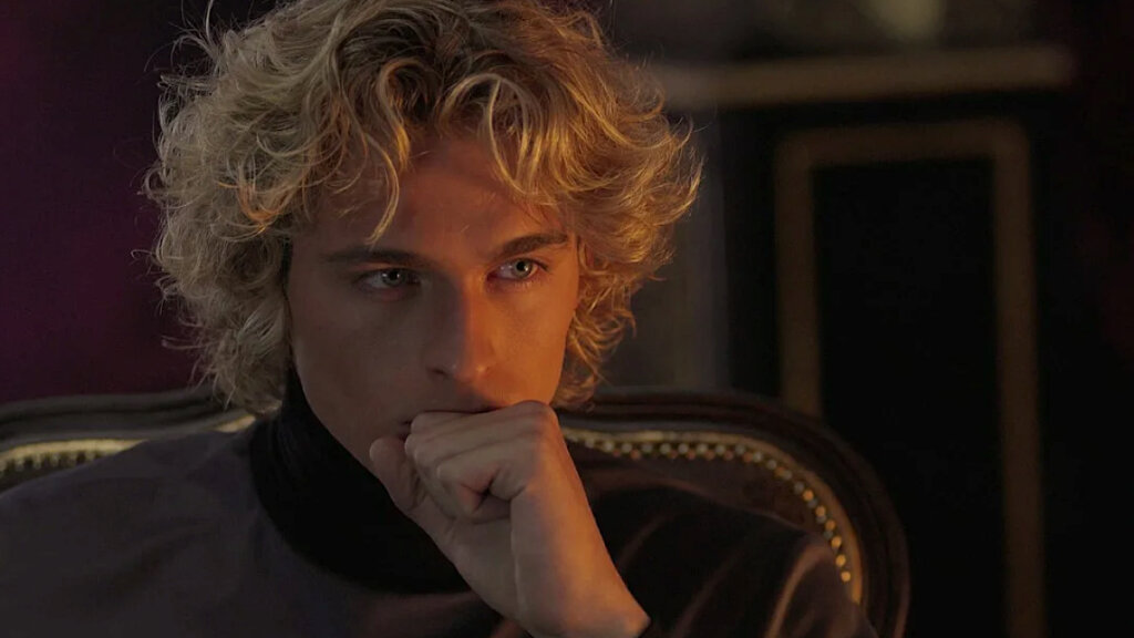 «Никому не нужен»: Доживающего свою жизнь больного шизофренией актера Василия Степанова уже не вернуть