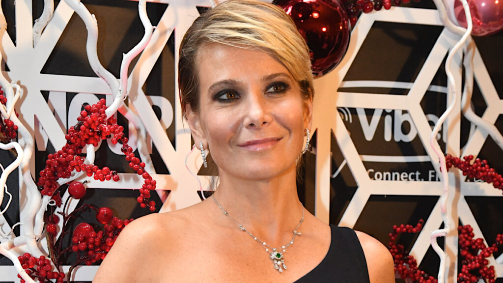 Крик души Юлии Высоцкой: «Все летит в тартарары»