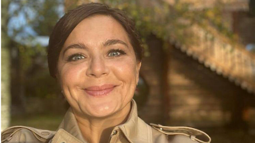 Ирина Пегова показала себя во всей красе с морщинами и залысиной