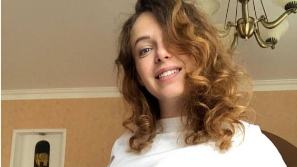 Женя Огурцова раскрыла диагноз годовалой дочери