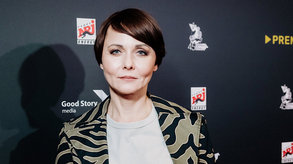 Неузнаваемая Повереннова, располневший Вован из «Реальных пацанов» со спутницей и Ляпина в мини: Как прошла премьера нового сезона сериала «Мир! Дружба! Жвачка!»