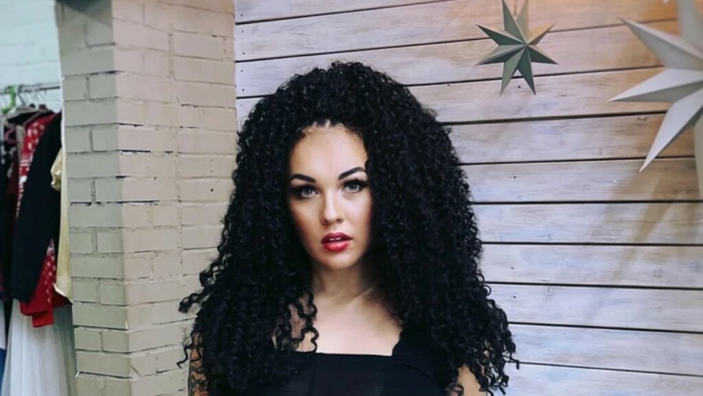 Стриженова после родов решила удалить обвисшую кожу с живота