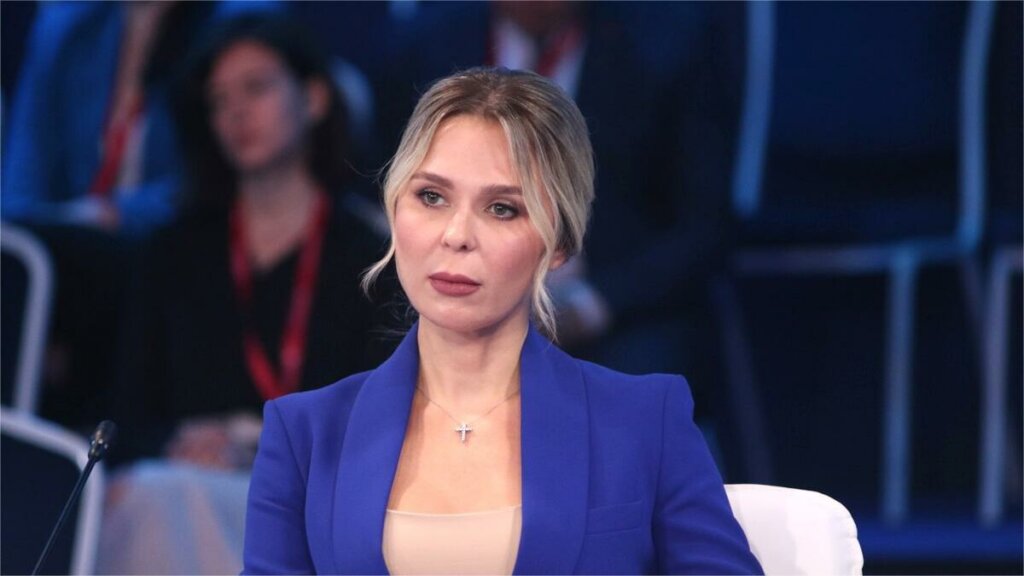 Актриса и певица Пелагея опять учинила публичные разборки с бывшим мужем Иваном Телегиным