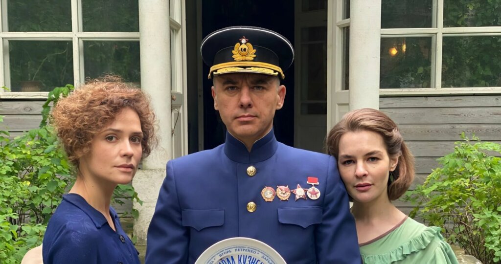 «Адмирал Кузнецов»: Похожи ли актрисы Урсуляк и Микульчина на реальных жен полководца