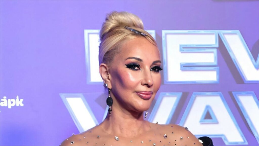 Уехавшая из России Лера Кудрявцева показала фигуру в купальнике: как куколка