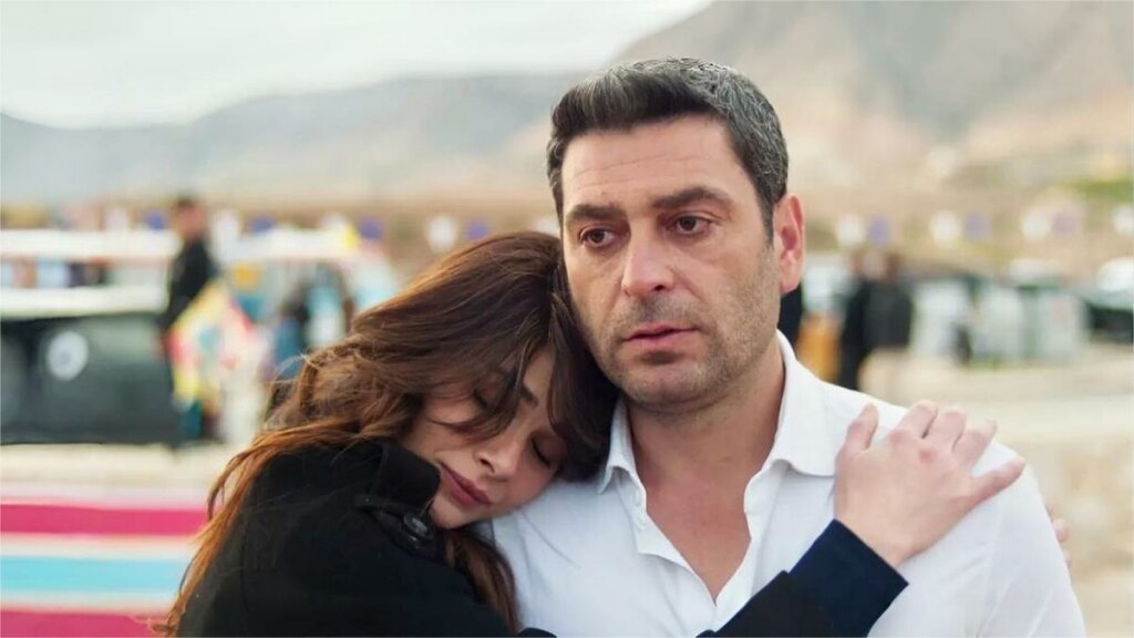 Запрет, реконструкция, переезд: Интересные факты о сериале «Далекий город» и его актерах