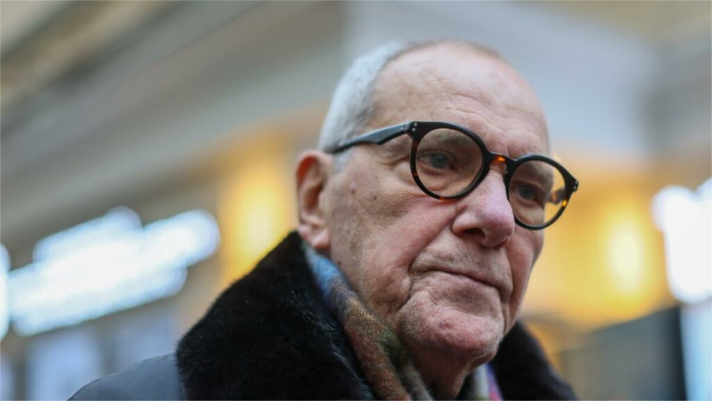 Эммануил Виторган показал фото с подросшими Этель и Кларой: словно куколки