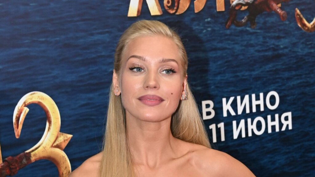 «Какая роскошь!»: Кристина Асмус прилетела на Мальдивы и показала шикарную виллу