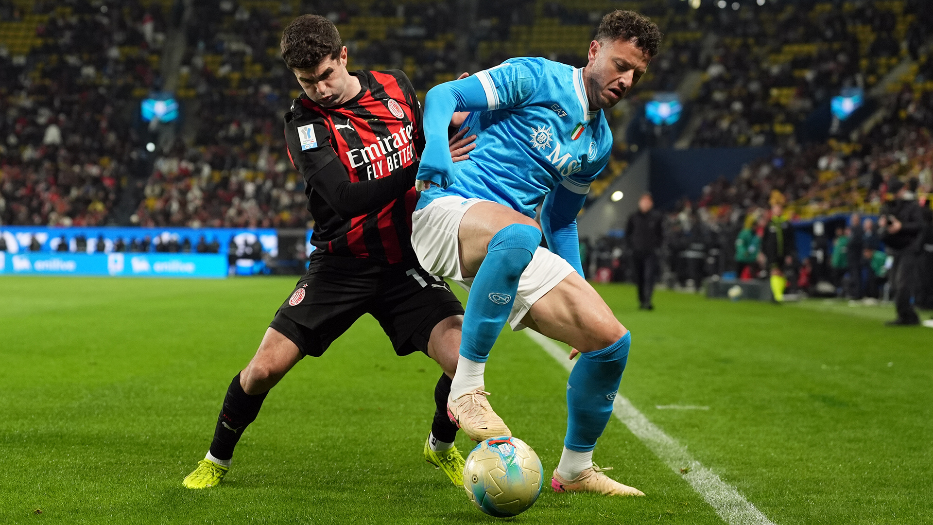 ФК «Наполи» — ФК «Милан». Фото: globallookpress.com/Massimo Paolone