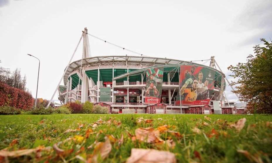 Стадион Локомотив