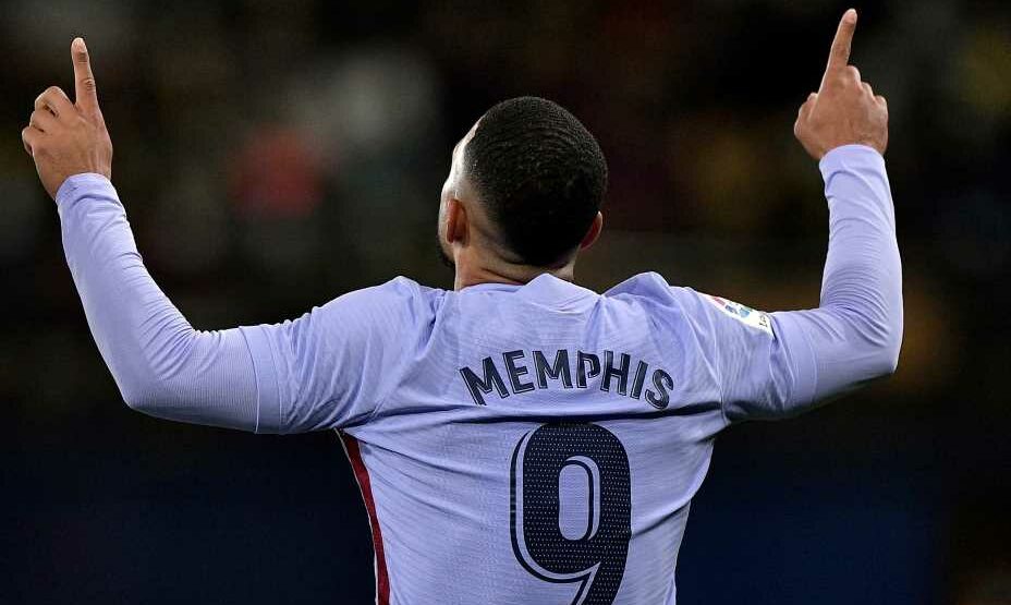 Мемфис Депай, Барселона