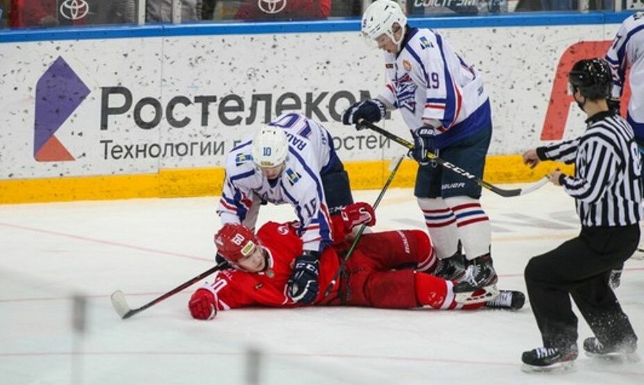 Спартак - Сахалинские Акулы, хоккей