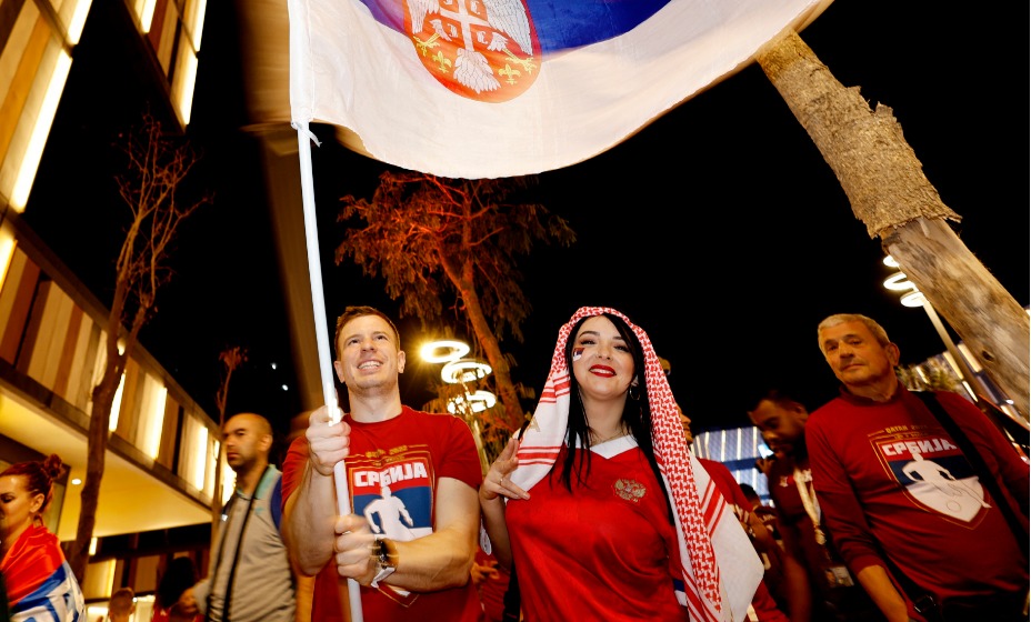 Сербские болельщики поддерживают Россию в Катаре.
Фото: Reuters
