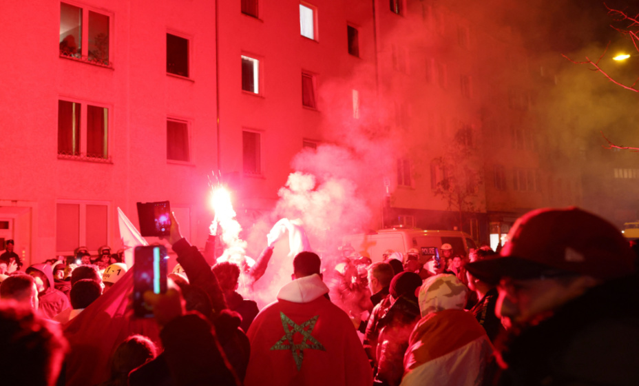 Марокканские болельщики устроили беспорядки в Монпелье. Фото: Reuters