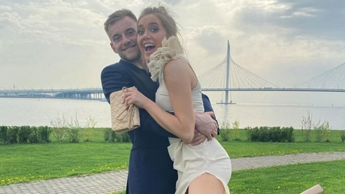 Футболист ЦСКА Кучаев и фигуристка Радионова уже давно вместе. Фото: личные соцсети фигуристки Радионовой