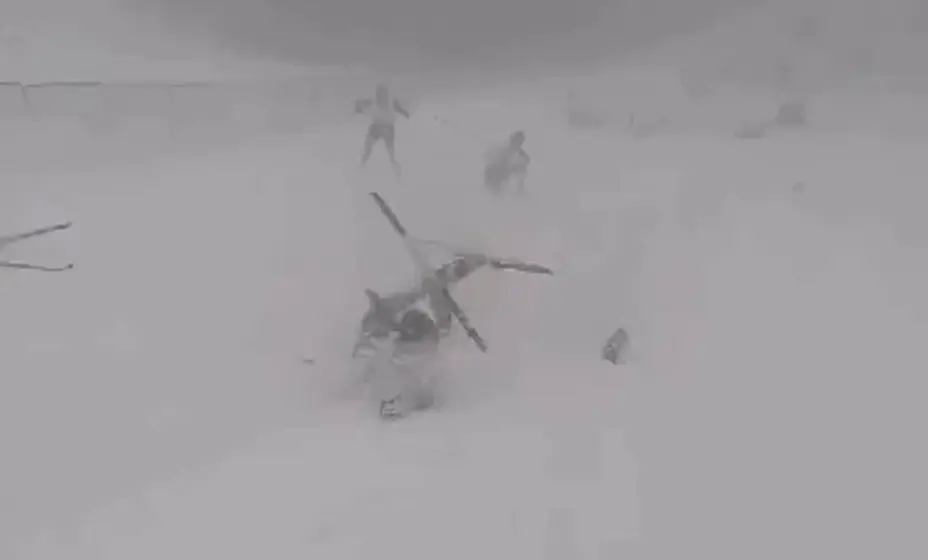 завал лыжниц, фото кадр видео